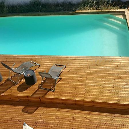 Chambre D'Hotes Du Charme Provencal Senas ภายนอก รูปภาพ